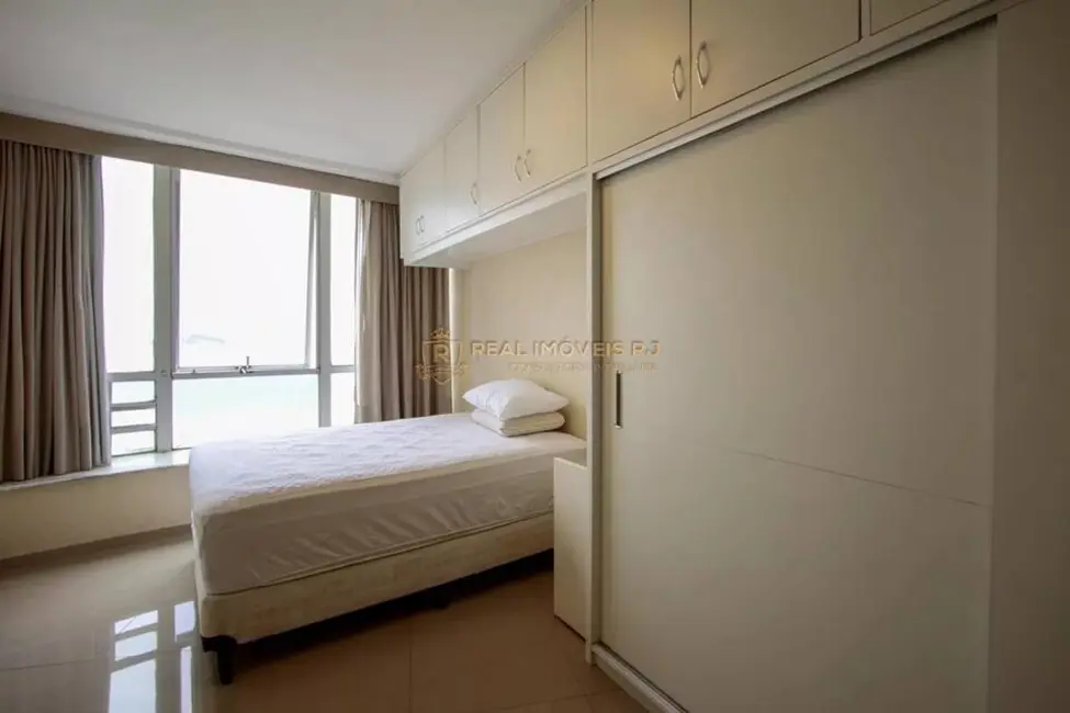 Foto 4 de Apartamento com 2 quartos à venda, 90m2 em Barra da Tijuca, Rio De Janeiro - RJ