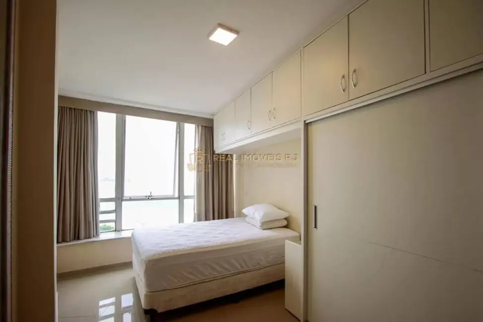 Foto 3 de Apartamento com 2 quartos à venda, 90m2 em Barra da Tijuca, Rio De Janeiro - RJ