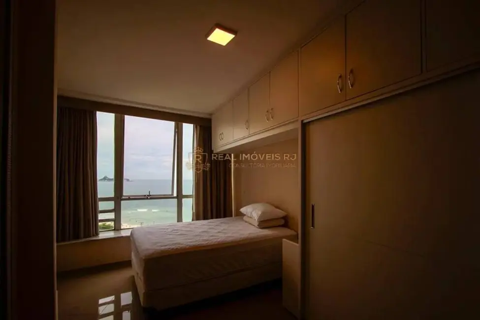 Foto 1 de Apartamento com 2 quartos à venda, 90m2 em Barra da Tijuca, Rio De Janeiro - RJ