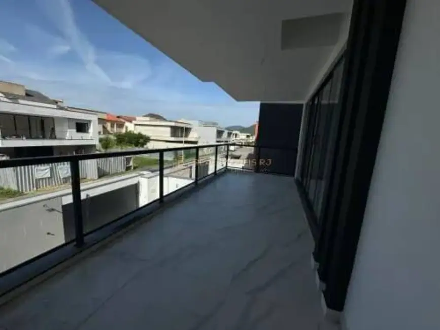 Foto 1 de Casa com 4 quartos à venda, 214m2 em Vargem Pequena, Rio De Janeiro - RJ