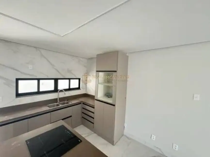 Foto 8 de Casa com 4 quartos à venda, 214m2 em Vargem Pequena, Rio De Janeiro - RJ