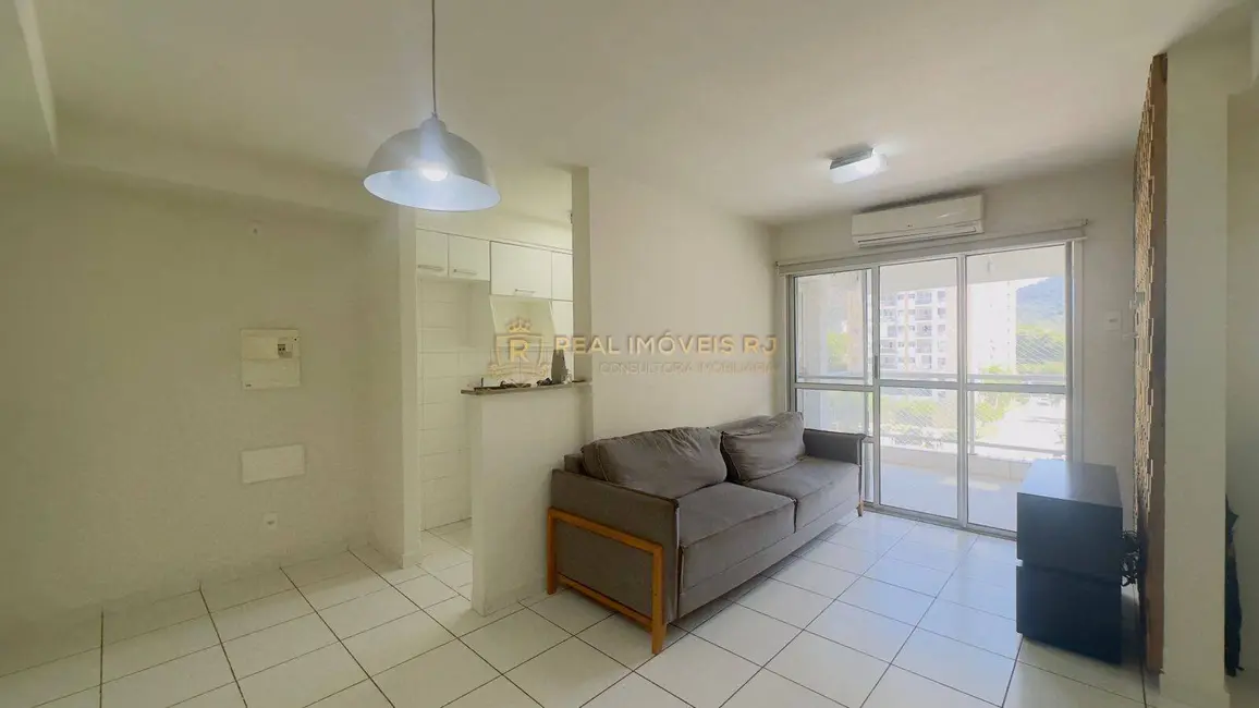 Foto 2 de Apartamento com 3 quartos à venda, 67m2 em Jacarepaguá, Rio De Janeiro - RJ
