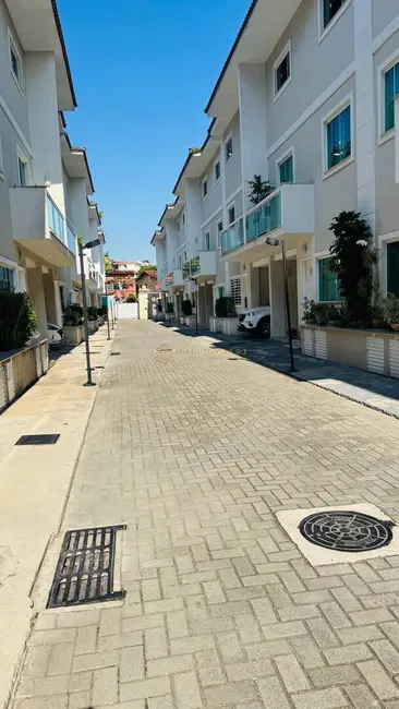 Foto 2 de Casa com 4 quartos à venda, 150m2 em Taquara, Rio De Janeiro - RJ