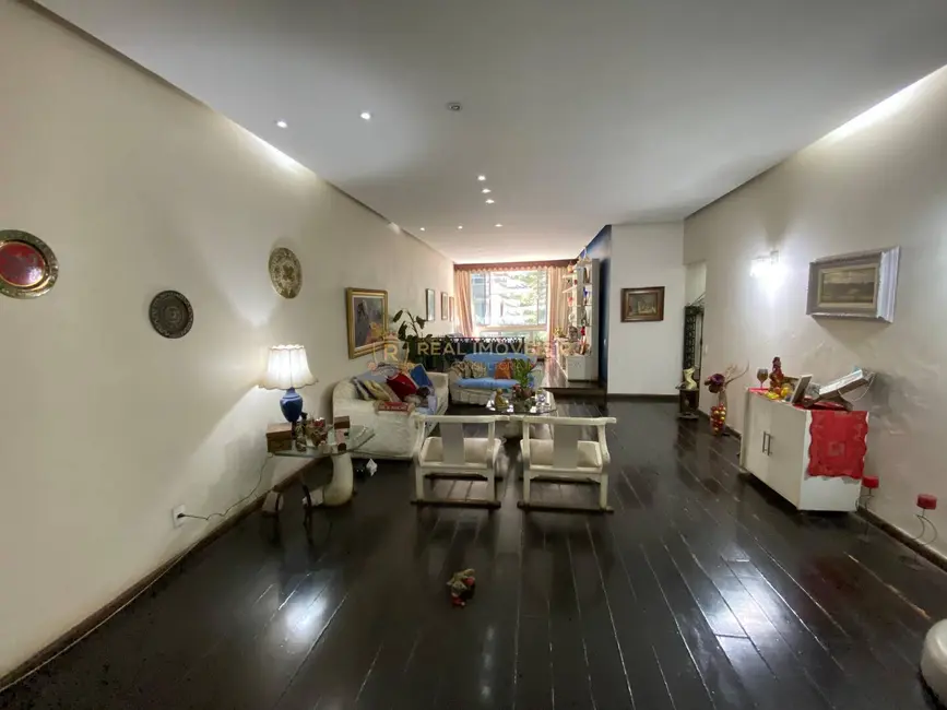 Foto 2 de Apartamento com 3 quartos à venda, 180m2 em Copacabana, Rio De Janeiro - RJ