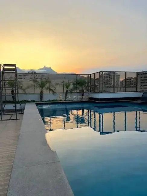 Apartamento com 2 quartos à venda, 64m2 em Tijuca, Rio De Janeiro - RJ - imagem 1 Foto 1 de Apartamento com 2 quartos à venda, 64m2 em Tijuca, Rio De Janeiro - RJ
