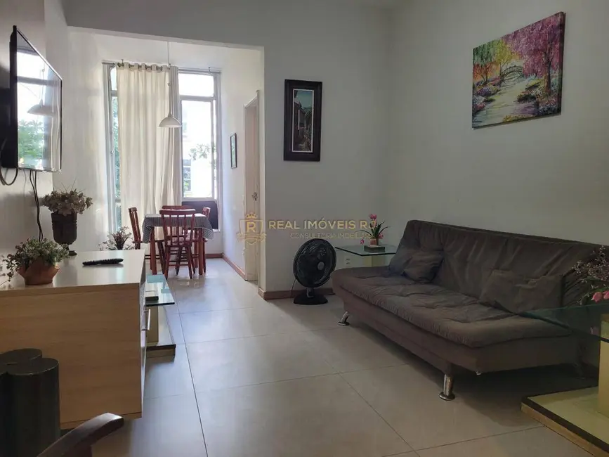 Apartamento com 3 quartos à venda, 100m2 em Copacabana, Rio De Janeiro - RJ - imagem 3 Foto 3 de Apartamento com 3 quartos à venda, 100m2 em Copacabana, Rio De Janeiro - RJ