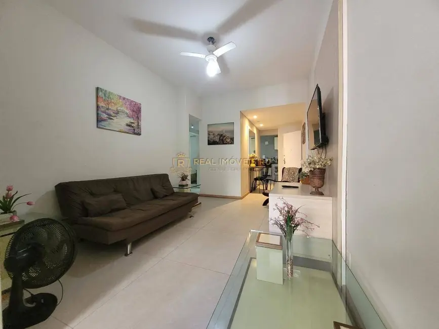 Apartamento com 3 quartos à venda, 100m2 em Copacabana, Rio De Janeiro - RJ - imagem 2 Foto 2 de Apartamento com 3 quartos à venda, 100m2 em Copacabana, Rio De Janeiro - RJ
