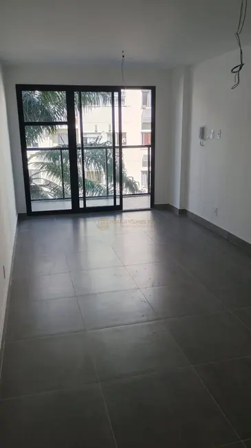 Foto 6 de Apartamento com 2 quartos para alugar, 62m2 em Taquara, Rio De Janeiro - RJ