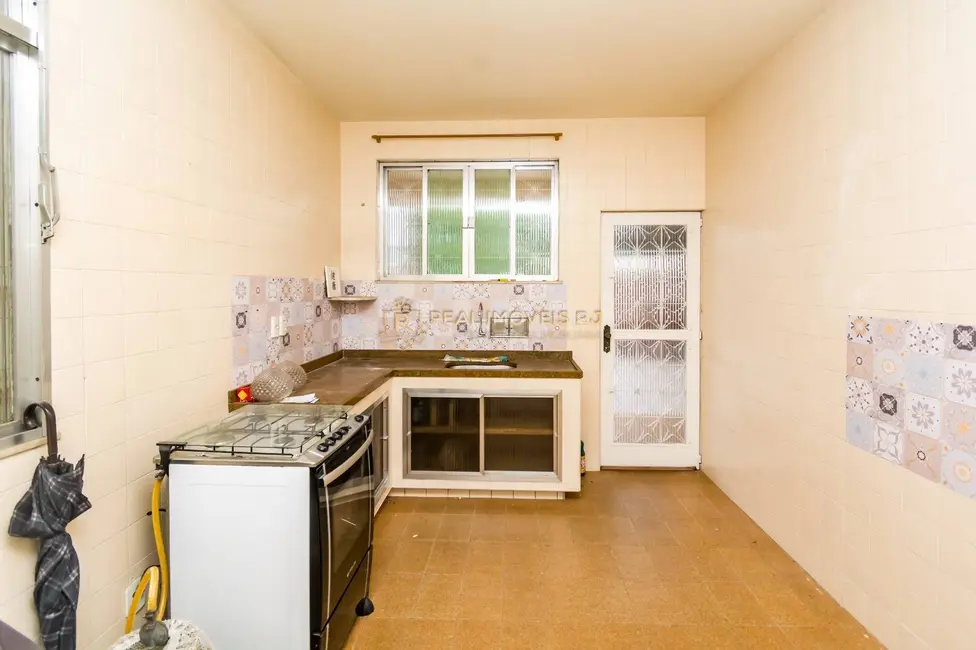 Casa com 3 quartos à venda, 230m2 em Irajá, Rio De Janeiro - RJ - imagem 8 Foto 8 de Casa com 3 quartos à venda, 230m2 em Irajá, Rio De Janeiro - RJ