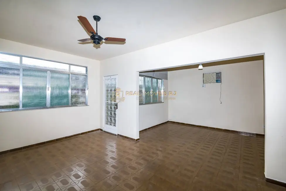Casa com 3 quartos à venda, 230m2 em Irajá, Rio De Janeiro - RJ - imagem 1 Foto 1 de Casa com 3 quartos à venda, 230m2 em Irajá, Rio De Janeiro - RJ
