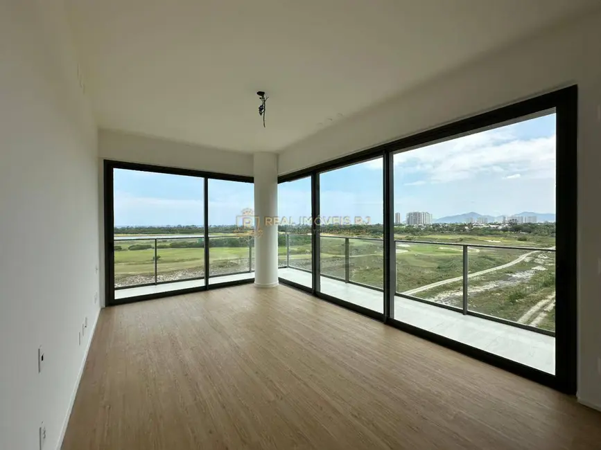 Foto 3 de Apartamento com 4 quartos para alugar, 268m2 em Barra da Tijuca, Rio De Janeiro - RJ