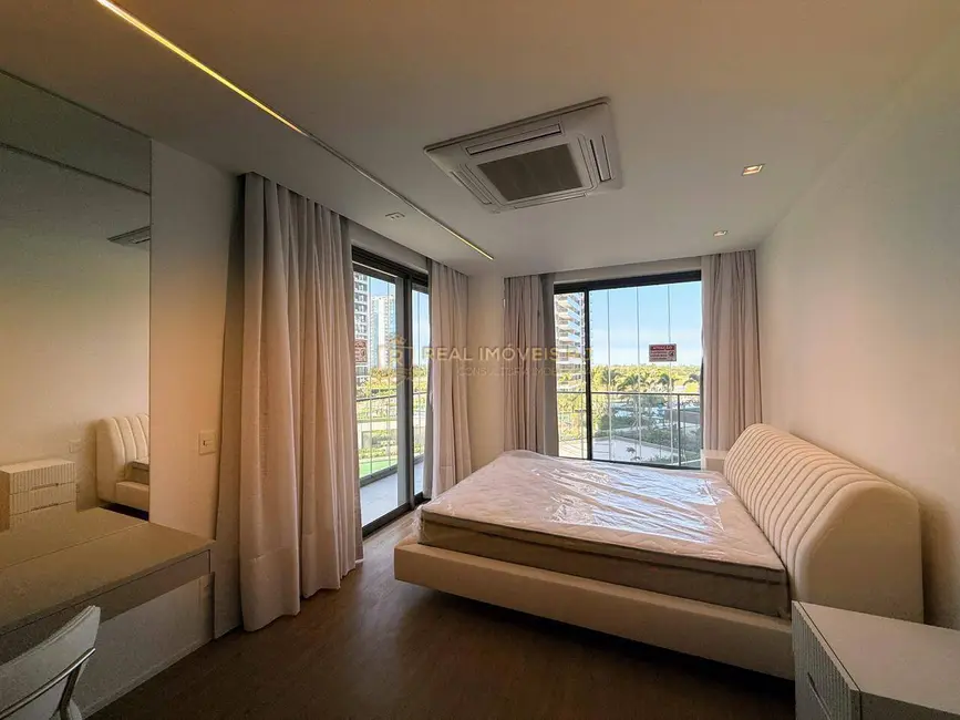 Foto 4 de Apartamento com 4 quartos para alugar, 238m2 em Barra da Tijuca, Rio De Janeiro - RJ