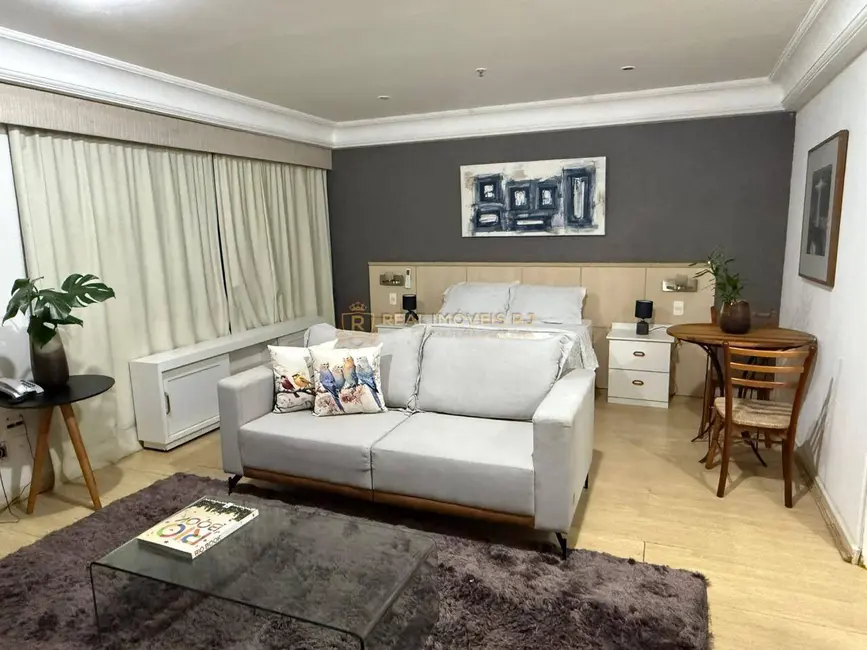 Foto 4 de Loft / Flat com 1 quarto para alugar, 40m2 em Barra da Tijuca, Rio De Janeiro - RJ
