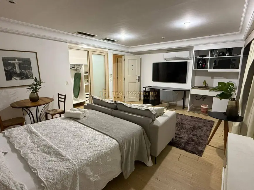 Foto 2 de Loft / Flat com 1 quarto para alugar, 40m2 em Barra da Tijuca, Rio De Janeiro - RJ