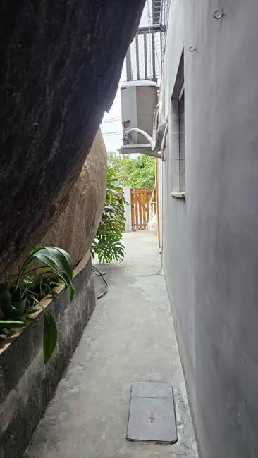 Casa com 3 quartos à venda, 310m2 em Campo Grande, Rio De Janeiro - RJ - imagem 4 Foto 4 de Casa com 3 quartos à venda, 310m2 em Campo Grande, Rio De Janeiro - RJ