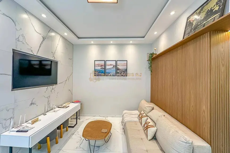 Apartamento com 2 quartos à venda, 50m2 em Centro, Rio De Janeiro - RJ - imagem 2 Foto 2 de Apartamento com 2 quartos à venda, 50m2 em Centro, Rio De Janeiro - RJ
