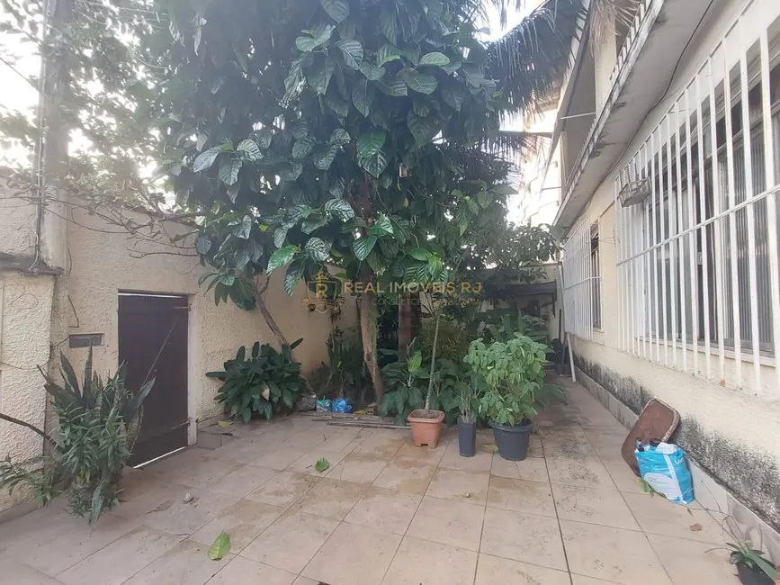 Casa com 3 quartos à venda, 226m2 em Praça Seca, Rio De Janeiro - RJ - imagem 4 Foto 4 de Casa com 3 quartos à venda, 226m2 em Praça Seca, Rio De Janeiro - RJ