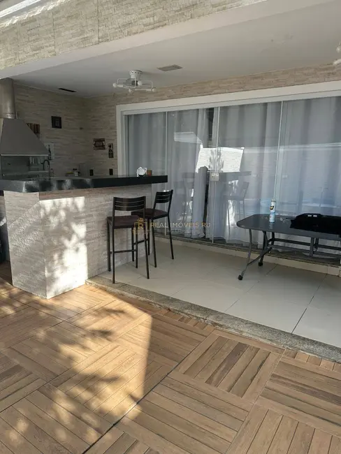 Casa com 4 quartos à venda, 190m2 em Recreio dos Bandeirantes, Rio De Janeiro - RJ - imagem 4 Foto 4 de Casa com 4 quartos à venda, 190m2 em Recreio dos Bandeirantes, Rio De Janeiro - RJ