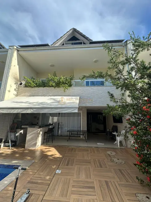 Casa com 4 quartos à venda, 190m2 em Recreio dos Bandeirantes, Rio De Janeiro - RJ - imagem 1 Foto 1 de Casa com 4 quartos à venda, 190m2 em Recreio dos Bandeirantes, Rio De Janeiro - RJ