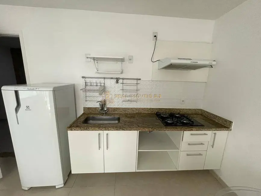 Foto 4 de Apartamento com 1 quarto para alugar, 40m2 em Taquara, Rio De Janeiro - RJ