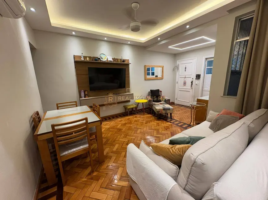 Foto 2 de Apartamento com 3 quartos à venda, 81m2 em Tijuca, Rio De Janeiro - RJ