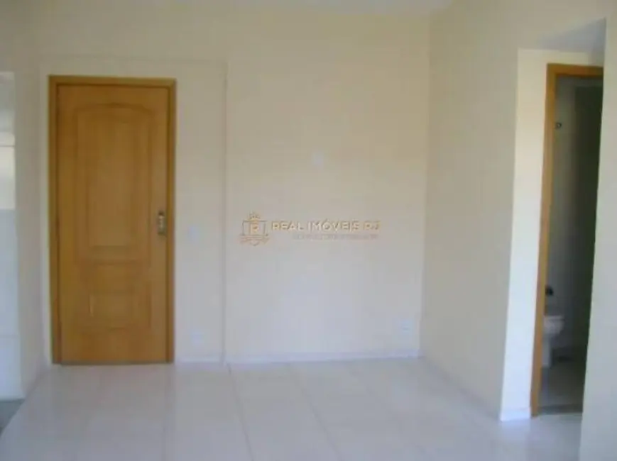 Foto 5 de Apartamento com 2 quartos à venda, 52m2 em Taquara, Rio De Janeiro - RJ