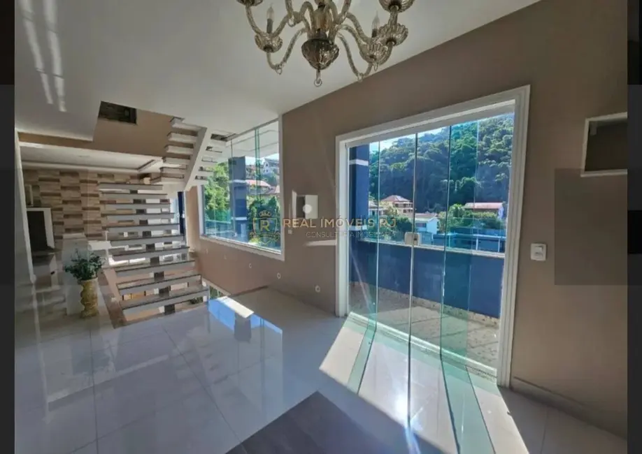 Foto 3 de Casa com 5 quartos à venda, 800m2 em Taquara, Rio De Janeiro - RJ