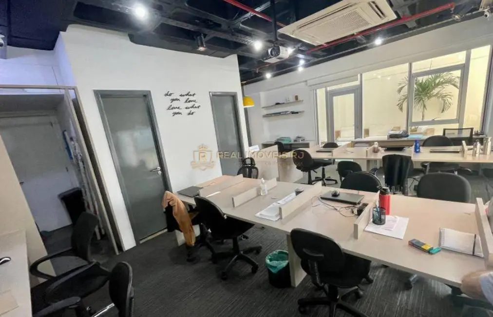 Sala Comercial para alugar, 140m2 em Rio De Janeiro - RJ - imagem 3 Foto 3 de Sala Comercial para alugar, 140m2 em Rio De Janeiro - RJ