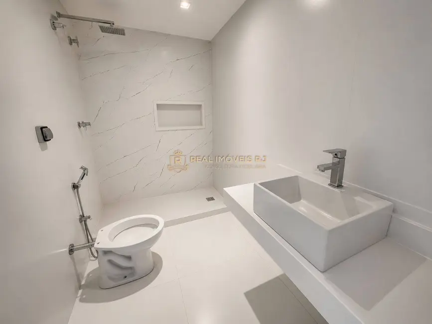 Foto 10 de Casa com 4 quartos à venda, 260m2 em Barra da Tijuca, Rio De Janeiro - RJ