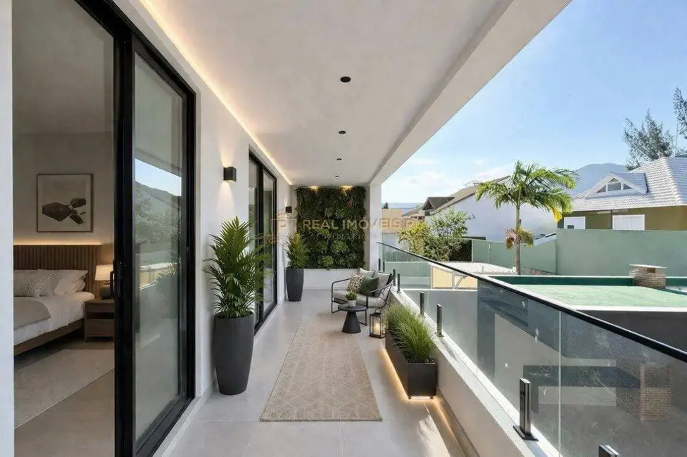 Casa com 4 quartos à venda, 360m2 em Barra da Tijuca, Rio De Janeiro - RJ - imagem 4 Foto 4 de Casa com 4 quartos à venda, 360m2 em Barra da Tijuca, Rio De Janeiro - RJ