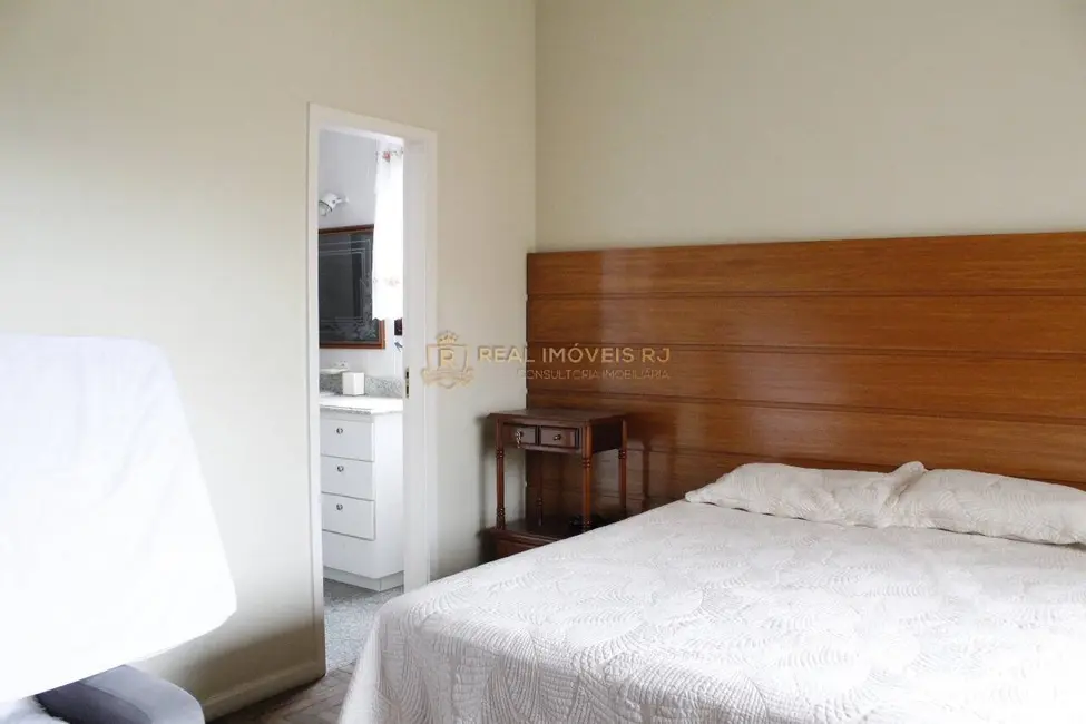 Apartamento com 3 quartos à venda, 180m2 em Freguesia (Jacarepaguá), Rio De Janeiro - RJ - imagem 8 Foto 8 de Apartamento com 3 quartos à venda, 180m2 em Freguesia (Jacarepaguá), Rio De Janeiro - RJ