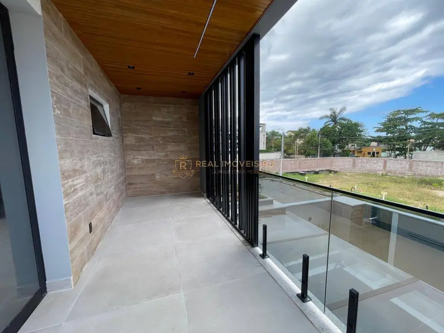Casa com 4 quartos à venda, 460m2 em Recreio dos Bandeirantes, Rio De Janeiro - RJ - imagem 4 Foto 4 de Casa com 4 quartos à venda, 460m2 em Recreio dos Bandeirantes, Rio De Janeiro - RJ