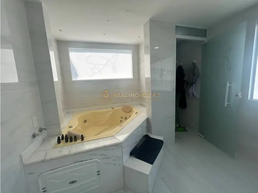 Foto 5 de Casa com 3 quartos à venda, 280m2 em Vargem Pequena, Rio De Janeiro - RJ