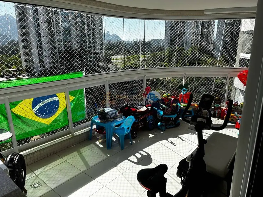 Apartamento com 2 quartos à venda, 86m2 em Rio De Janeiro - RJ - imagem 5 Foto 5 de Apartamento com 2 quartos à venda, 86m2 em Rio De Janeiro - RJ