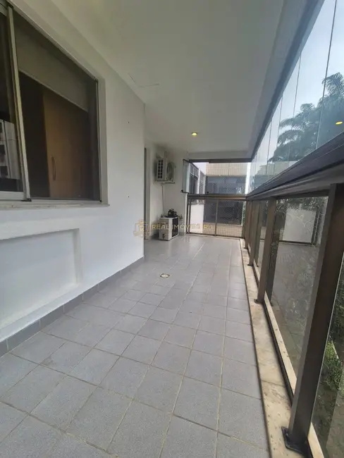 Foto 2 de Apartamento com 2 quartos para alugar, 74m2 em Rio De Janeiro - RJ