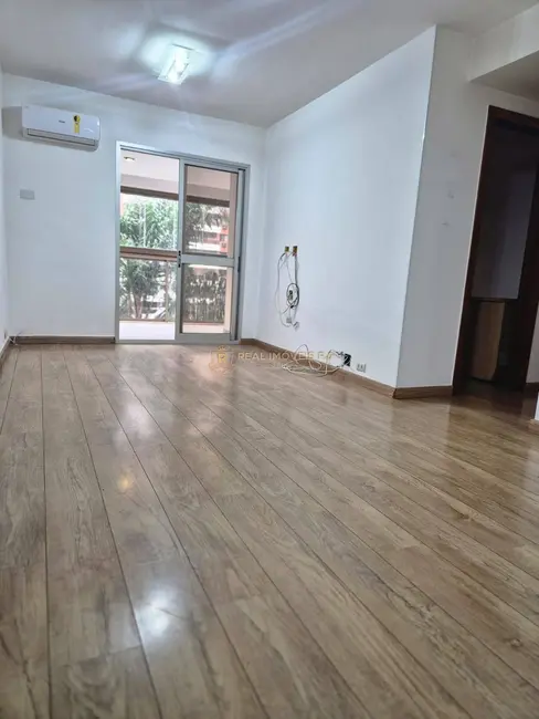 Foto 4 de Apartamento com 2 quartos para alugar, 74m2 em Rio De Janeiro - RJ