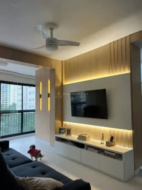 Foto 2 de Apartamento com 2 quartos à venda, 70m2 em Rio De Janeiro - RJ