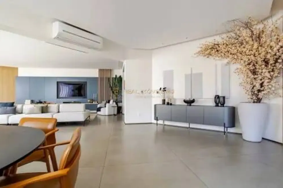 Apartamento com 4 quartos à venda, 300m2 em Ipanema, Rio De Janeiro - RJ - imagem 3 Foto 3 de Apartamento com 4 quartos à venda, 300m2 em Ipanema, Rio De Janeiro - RJ