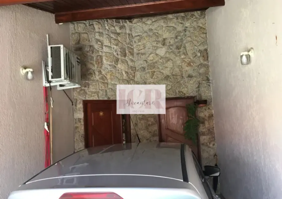 Casa com 2 quartos à venda, 160m2 em Wanel Ville, Sorocaba - SP - imagem 3 Foto 3 de Casa com 2 quartos à venda, 160m2 em Wanel Ville, Sorocaba - SP