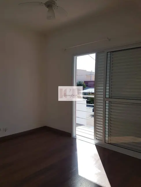 Casa de Condomínio com 3 quartos à venda, 157m2 em Horto Florestal, Sorocaba - SP - imagem 8 Foto 8 de Casa de Condomínio com 3 quartos à venda, 157m2 em Horto Florestal, Sorocaba - SP