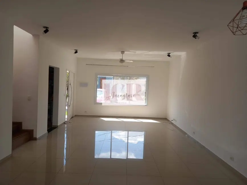 Casa de Condomínio com 3 quartos à venda, 157m2 em Horto Florestal, Sorocaba - SP - imagem 3 Foto 3 de Casa de Condomínio com 3 quartos à venda, 157m2 em Horto Florestal, Sorocaba - SP
