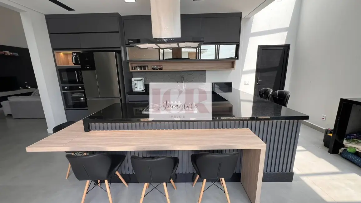 Casa de Condomínio com 3 quartos à venda, 303m2 em Brigadeiro Tobias, Sorocaba - SP - imagem 3 Foto 3 de Casa de Condomínio com 3 quartos à venda, 303m2 em Brigadeiro Tobias, Sorocaba - SP