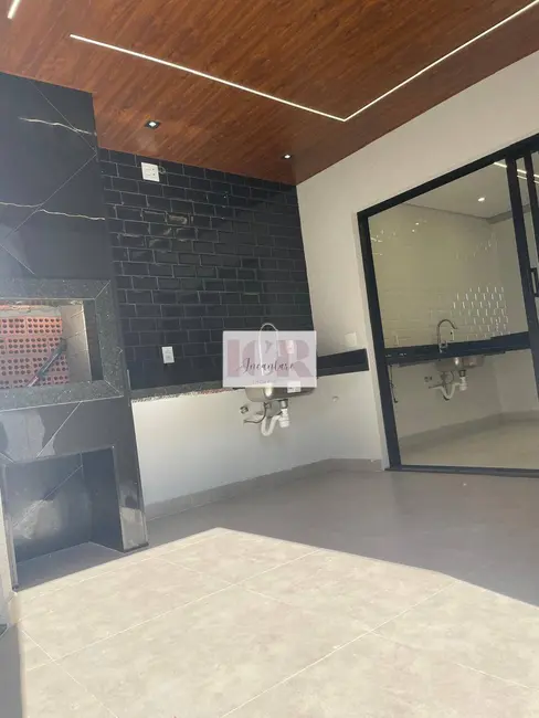 Foto 3 de Casa de Condomínio com 3 quartos à venda, 151m2 em Horto Florestal, Sorocaba - SP