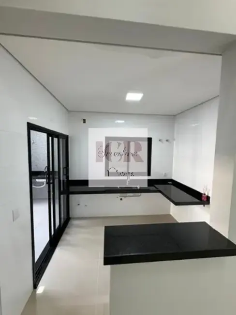 Casa de Condomínio com 3 quartos à venda, 150m2 em Sorocaba - SP - imagem 3 Foto 3 de Casa de Condomínio com 3 quartos à venda, 150m2 em Sorocaba - SP