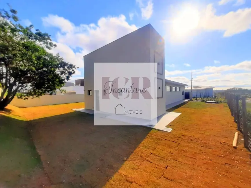 Foto 8 de Casa com 3 quartos à venda, 1028m2 em Aracoiaba Da Serra - SP