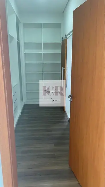 Casa de Condomínio com 4 quartos à venda, 250m2 em Jardim Residencial Chácara Ondina, Sorocaba - SP - imagem 4 Foto 4 de Casa de Condomínio com 4 quartos à venda, 250m2 em Jardim Residencial Chácara Ondina, Sorocaba - SP