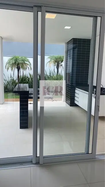 Casa de Condomínio com 4 quartos à venda, 250m2 em Jardim Residencial Chácara Ondina, Sorocaba - SP - imagem 3 Foto 3 de Casa de Condomínio com 4 quartos à venda, 250m2 em Jardim Residencial Chácara Ondina, Sorocaba - SP