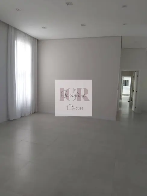 Casa de Condomínio com 3 quartos à venda, 300m2 em Jardim Residencial Chácara Ondina, Sorocaba - SP - imagem 4 Foto 4 de Casa de Condomínio com 3 quartos à venda, 300m2 em Jardim Residencial Chácara Ondina, Sorocaba - SP