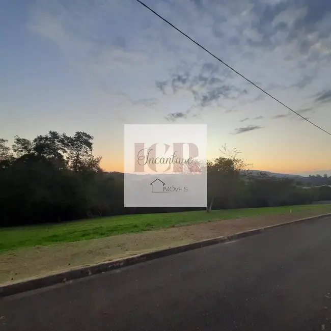 Foto 2 de Lote de Condomínio à venda, 1000m2 em Aracoiaba Da Serra - SP