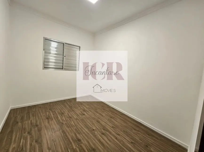 Foto 4 de Casa com 2 quartos à venda, 170m2 em Jardim Santa Marina, Sorocaba - SP